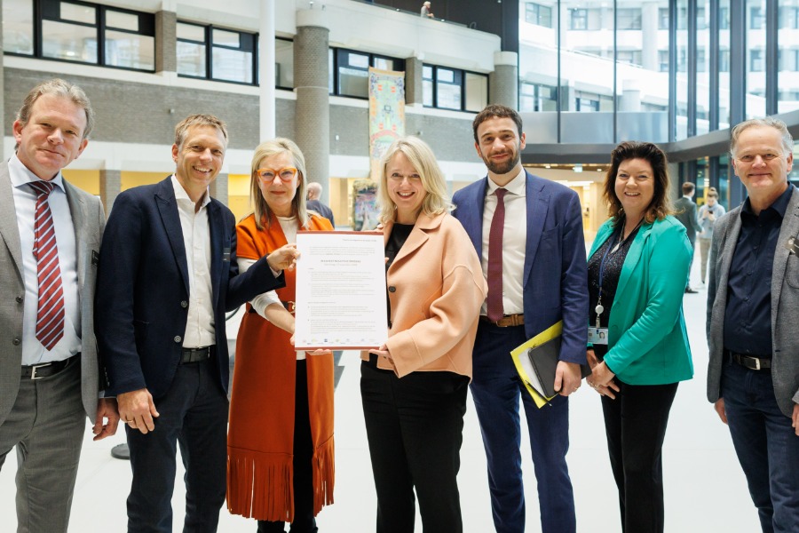 Manifest calls for politicians to act on negative emissions